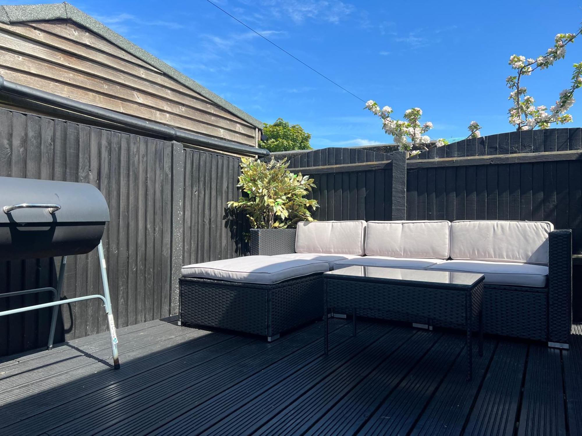 The Broadway Beach House With Hot Tub Herne Bay Exteriör bild