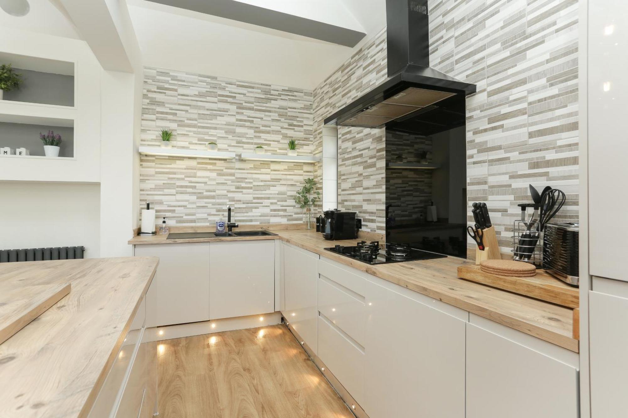 The Broadway Beach House With Hot Tub Herne Bay Exteriör bild